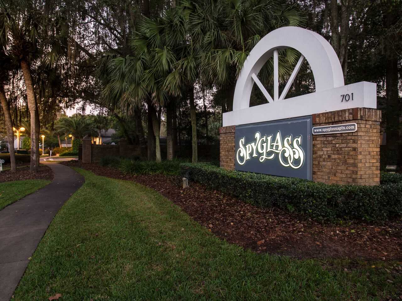 Spyglass road sign